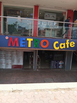 Metro cafe